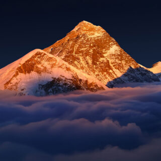 Everest (8,848 m)